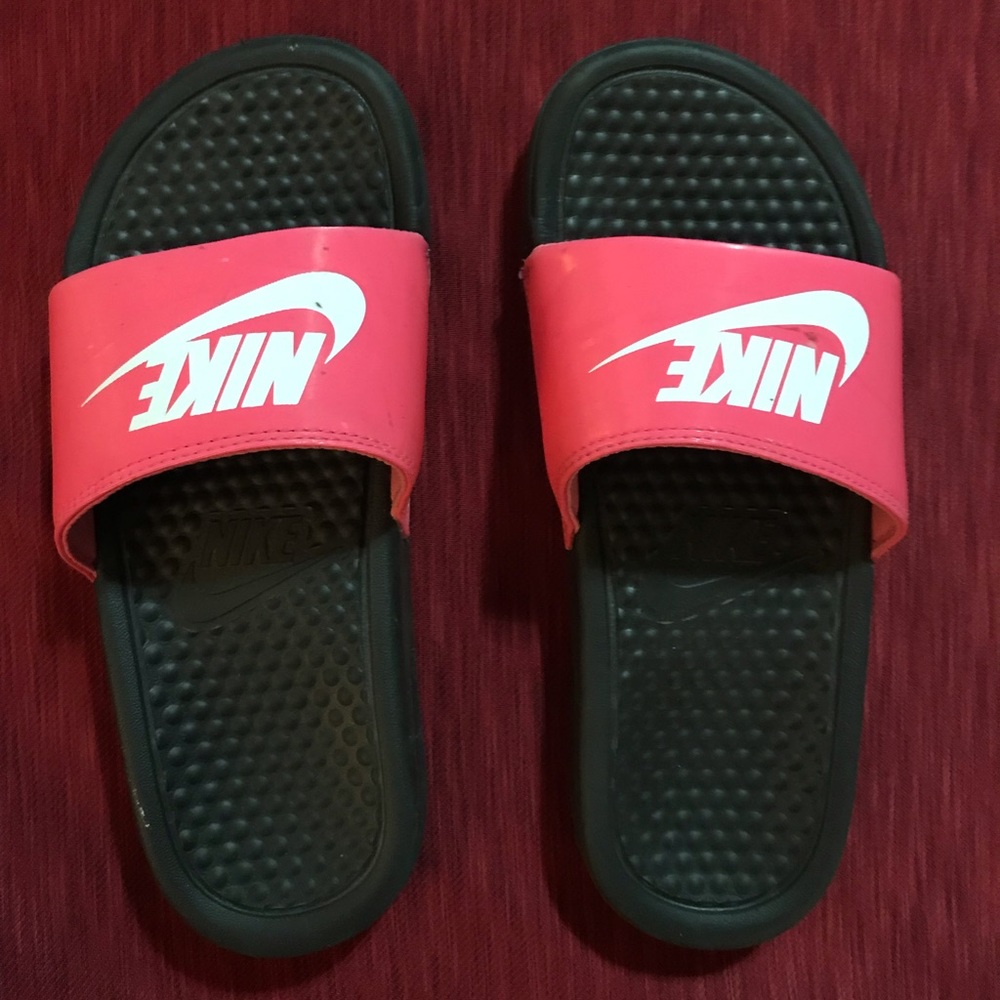 Nike slides